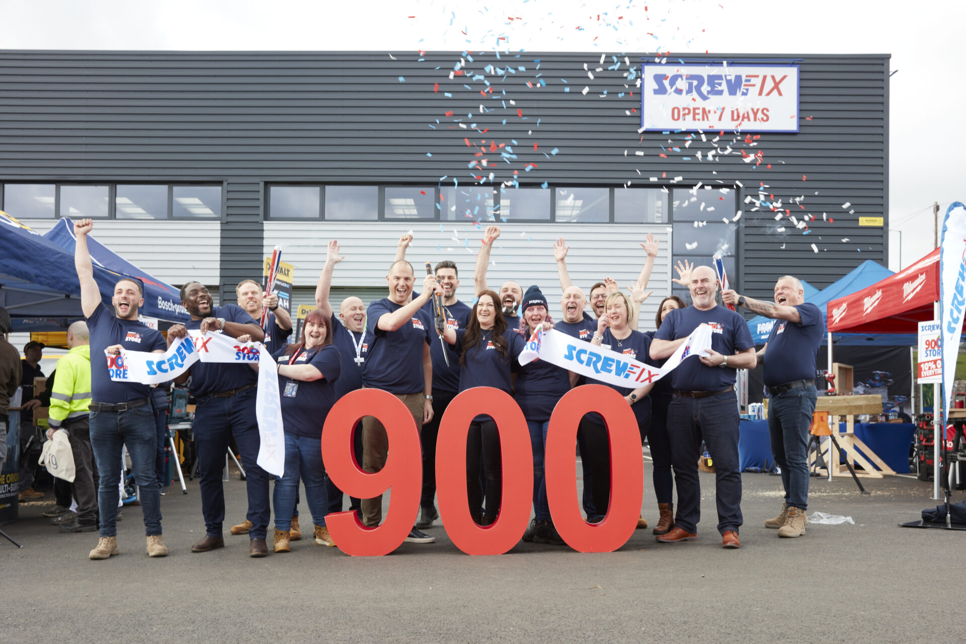 Screwfix marks new milestone by opening its 900th store - Electrical Times